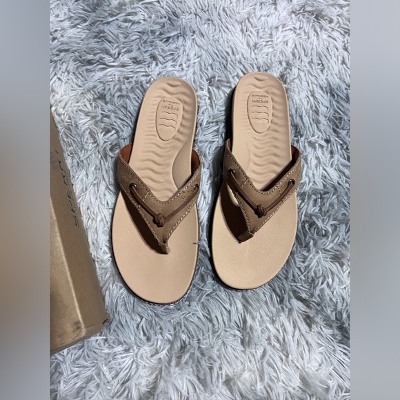 NWT Sperry Waveside Neutral Tan Suede Thong Sandals 7 - Picture 7 of 8